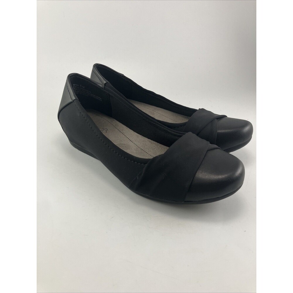 Baretraps Misty Bow Memory Foam Loafers Size 6M Womens Flats Driving Black